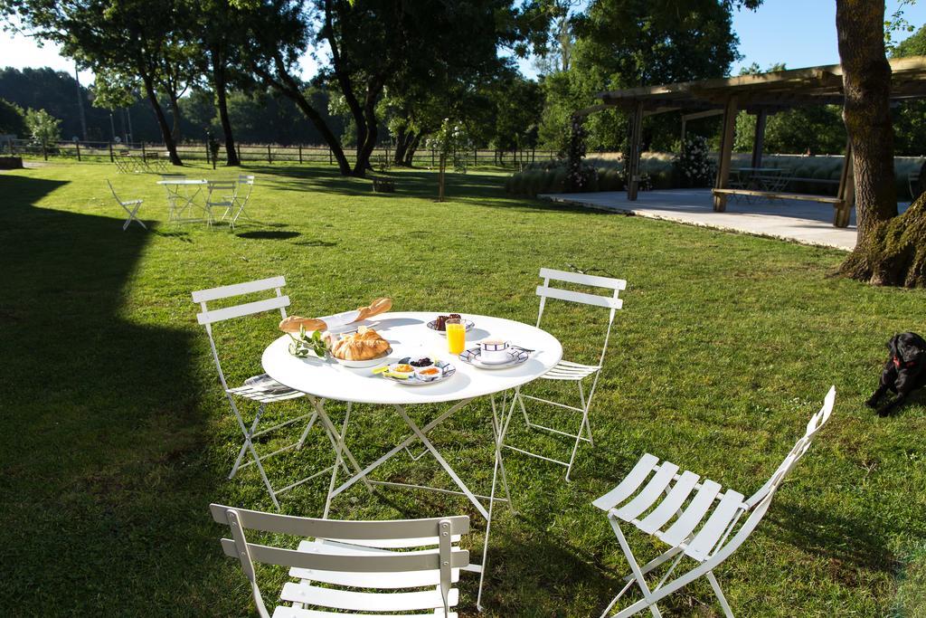 Les Cinq Sens Du Chateau Mayne Lalande Hotel Castelnau-de-Médoc Екстериор снимка