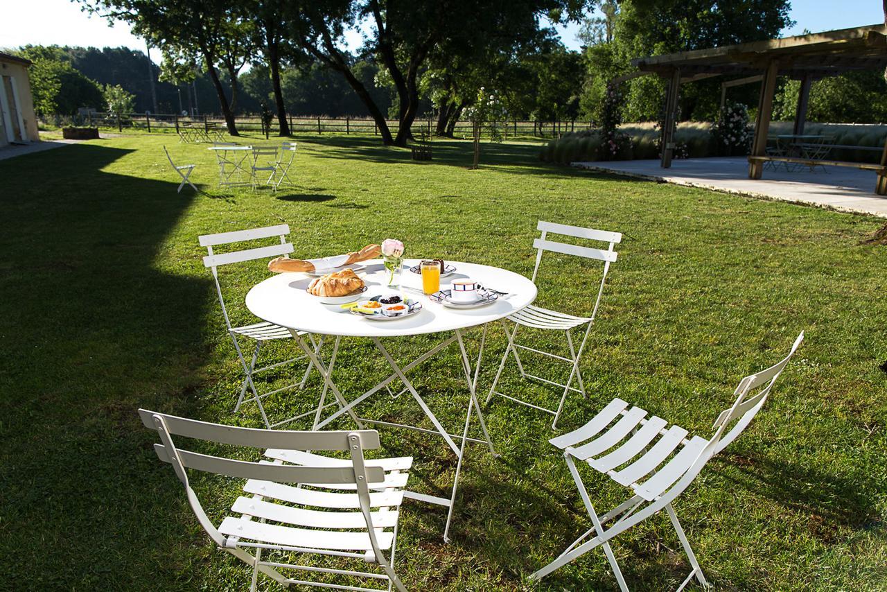Les Cinq Sens Du Chateau Mayne Lalande Hotel Castelnau-de-Médoc Екстериор снимка